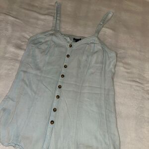 Torrid Women’s Medium (00) Light Blue Flow Tank Top Button Front Detail EUC